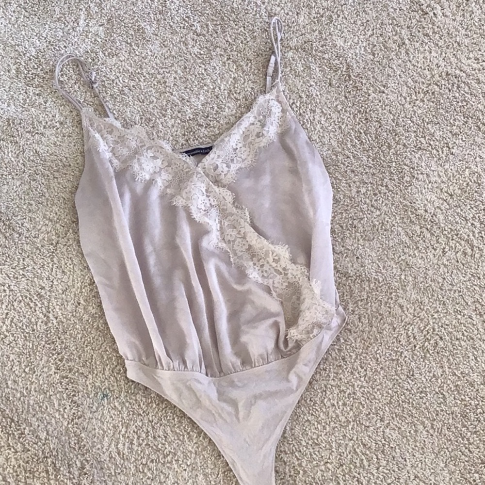 Abercrombie blouse fit bodysuit